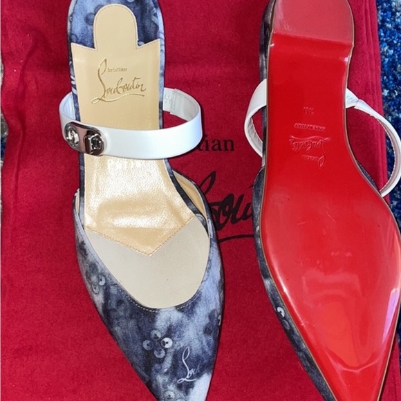 CHOC LOCK POINTED TOE FLAT CHRISTIAN LOUBOUTIN - Picture 6 of 9